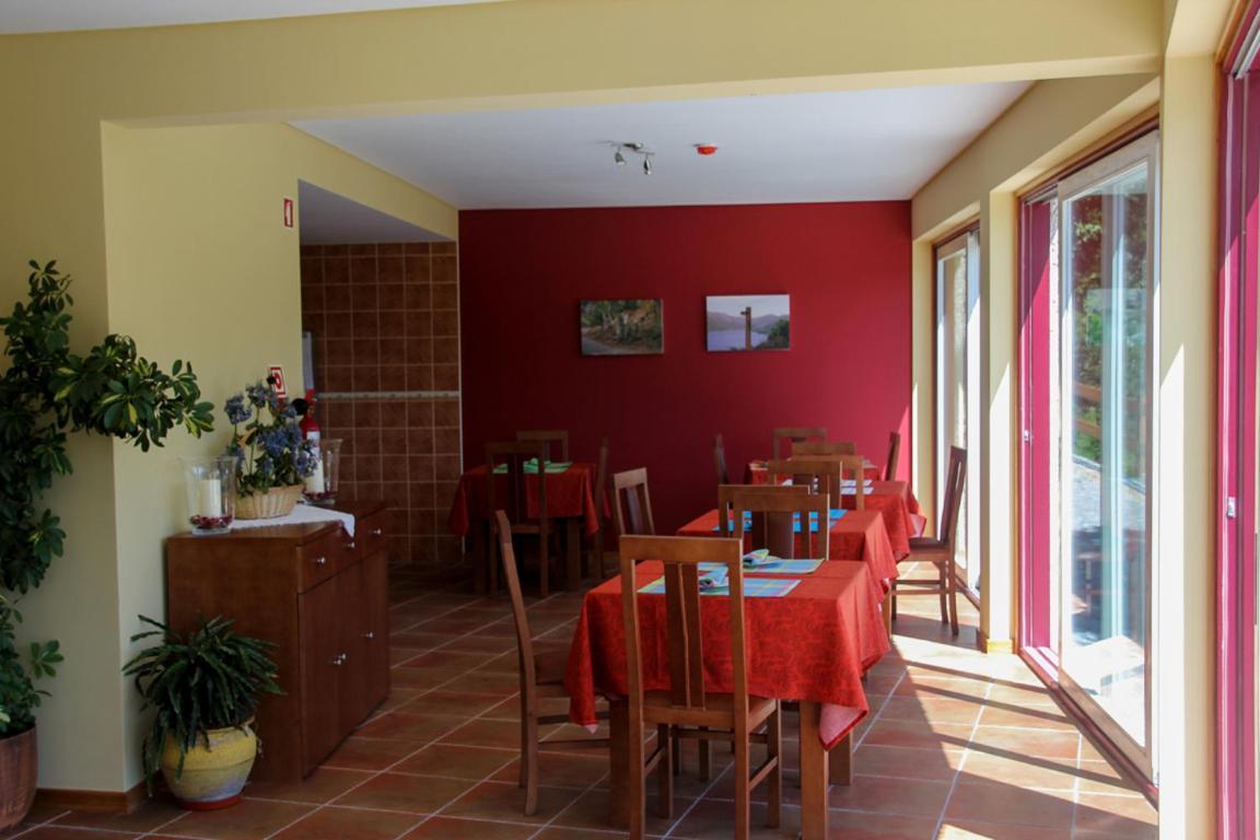 Encostas Da Torre Guest House Terras de Bouro Bagian luar foto