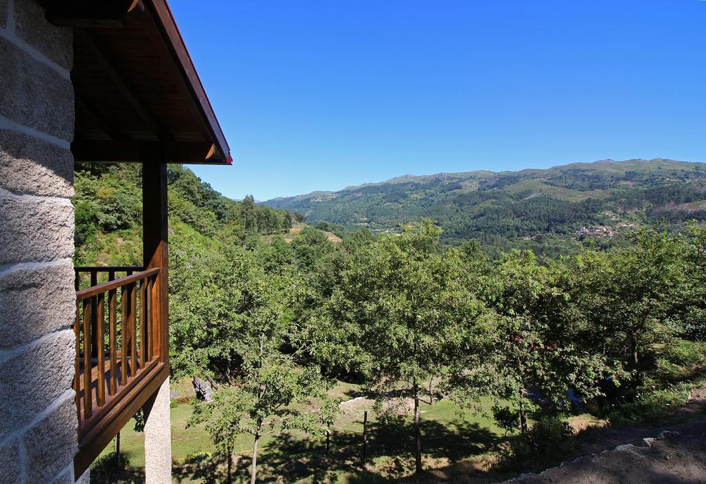 Encostas Da Torre Guest House Terras de Bouro Bagian luar foto